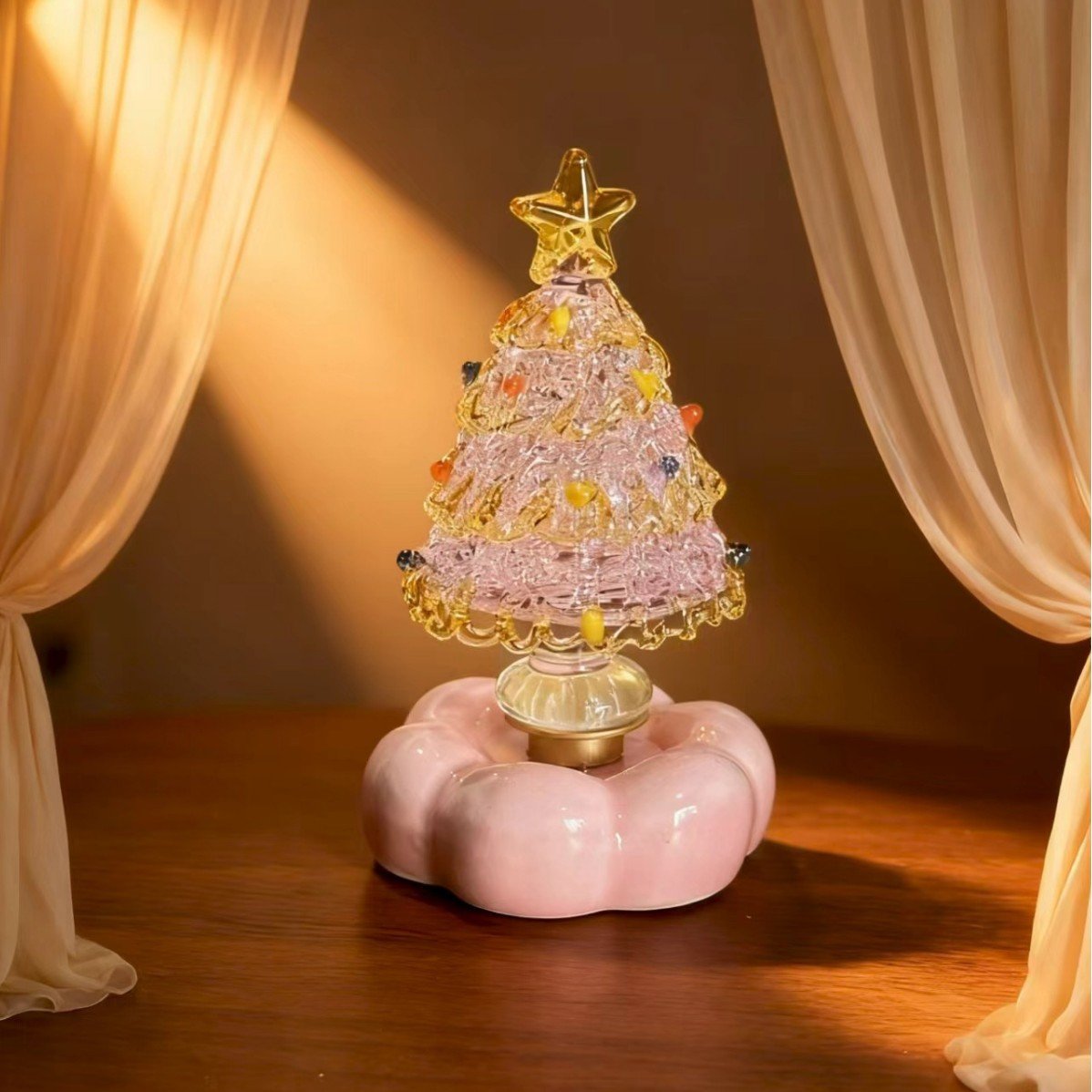 Draaiende decoratie van glas en keramiek