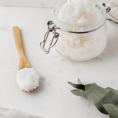 Decoratieve winterkaars “Sneeuwbal”